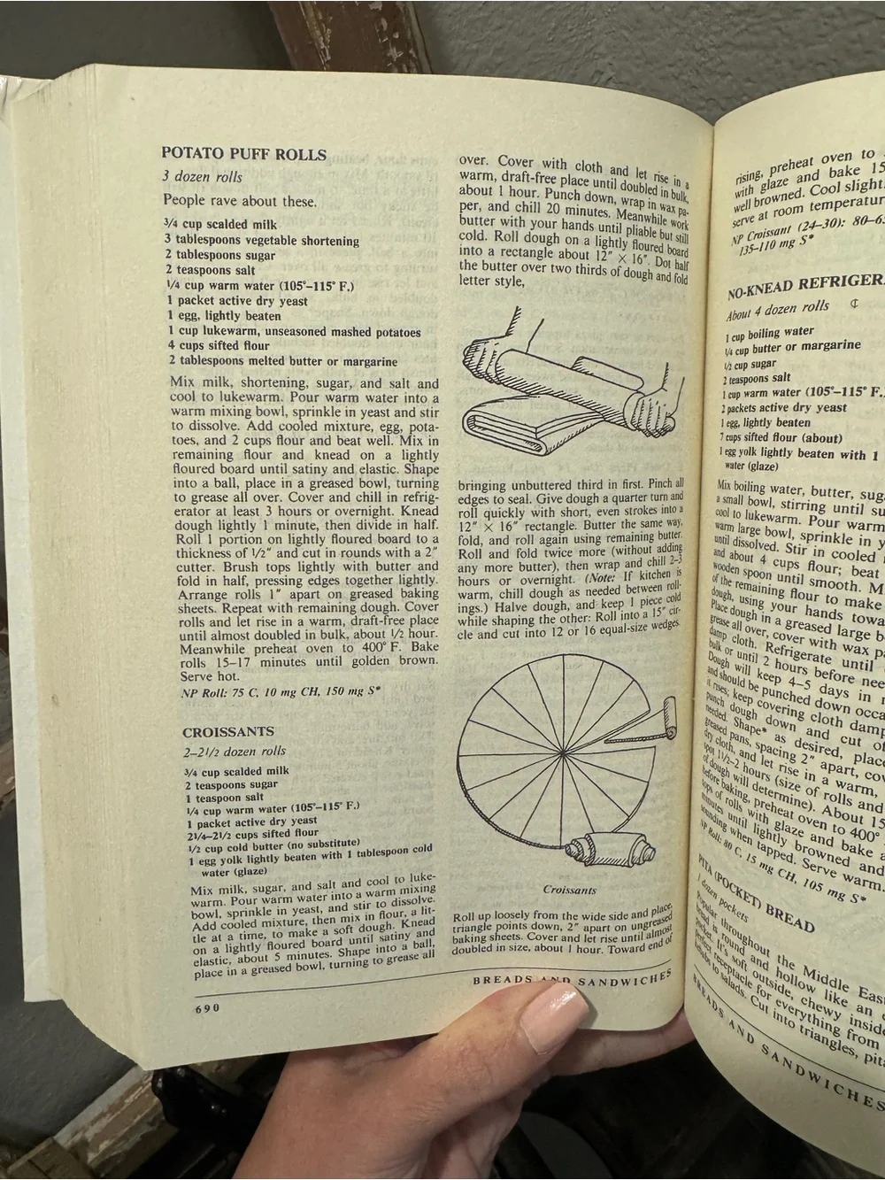 Vintage The New Cookbook - White Hardcover